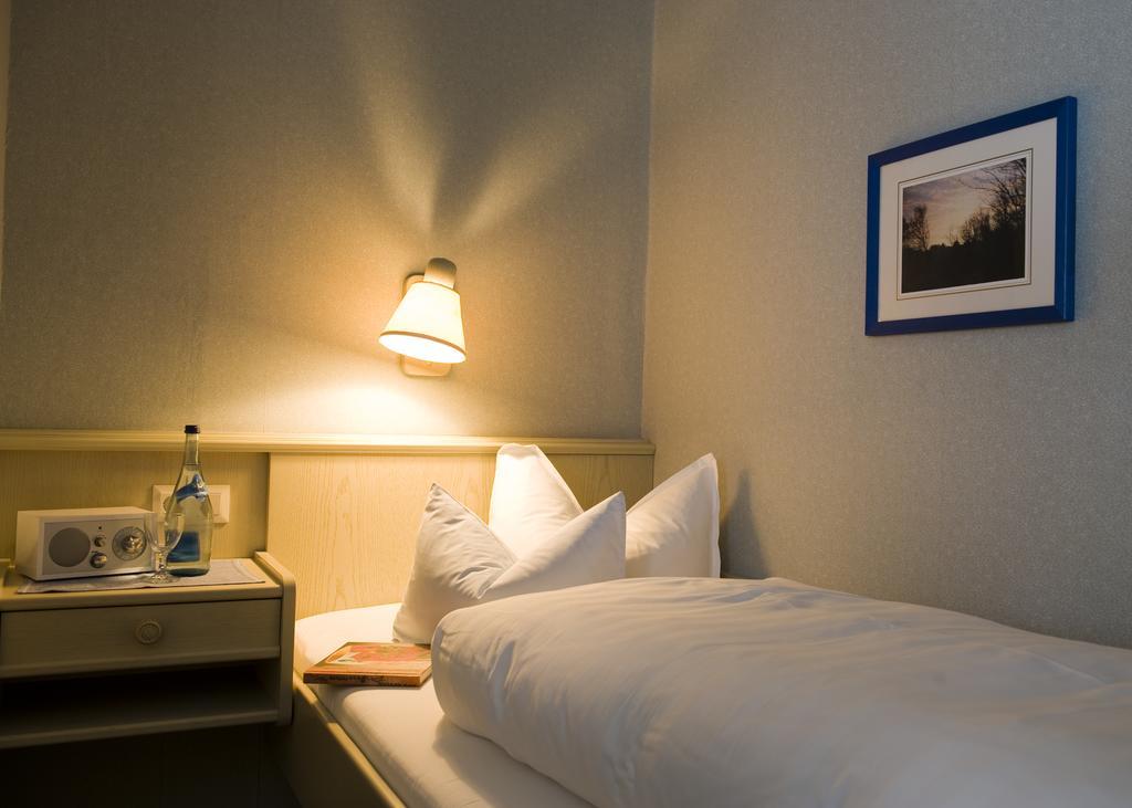 Hotel Friesenhof Веннингштедт Номер фото